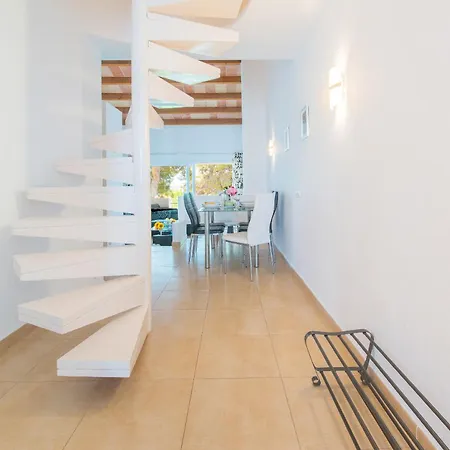 Ferrera Park 623 Apartamento